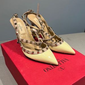 Authentic Valentino Rockstud Patent Caged Pumps 100M